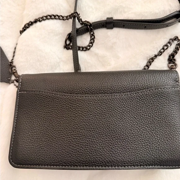 Coach pebbled Leather Tabby chain clutch - Picture 2 of 4